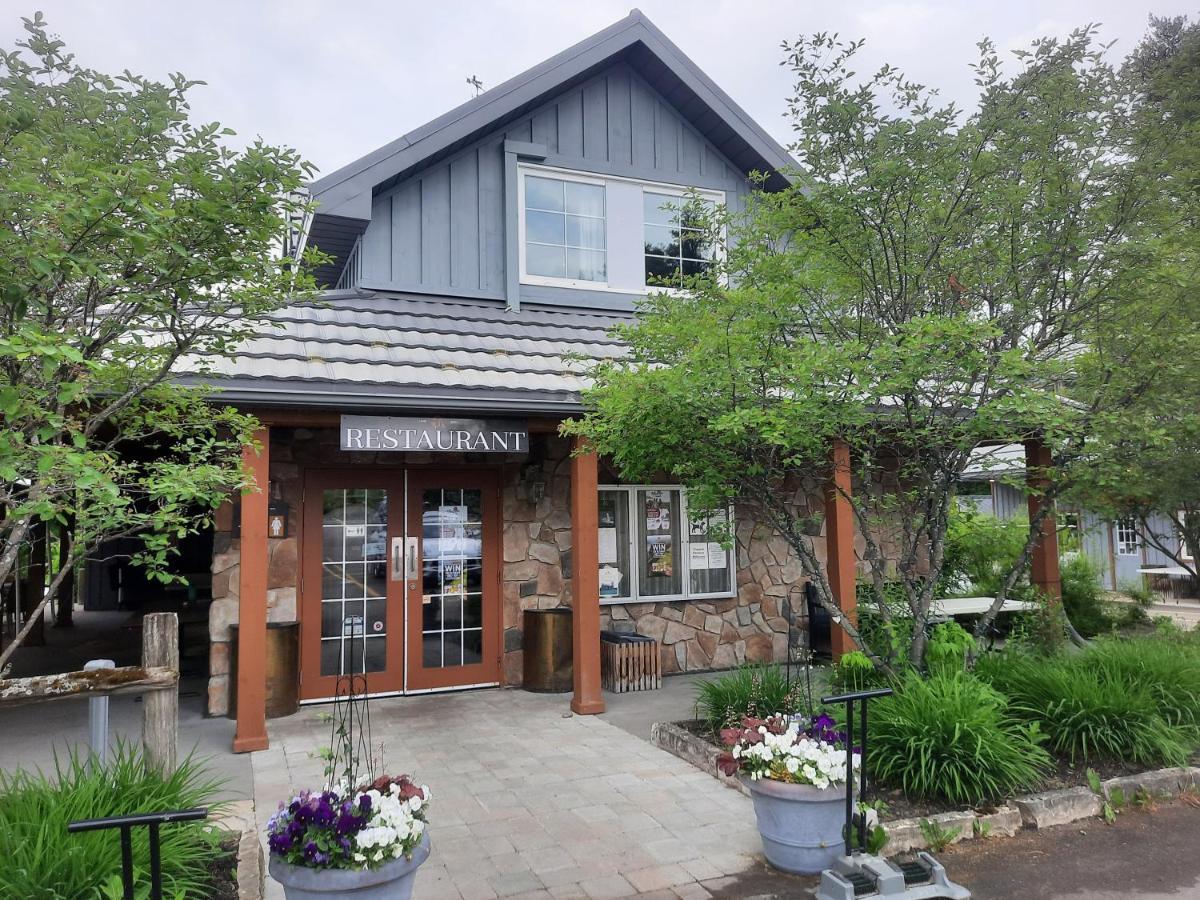 Oro-Medonte Margarita Vacation Getaway 아파트 외부 사진